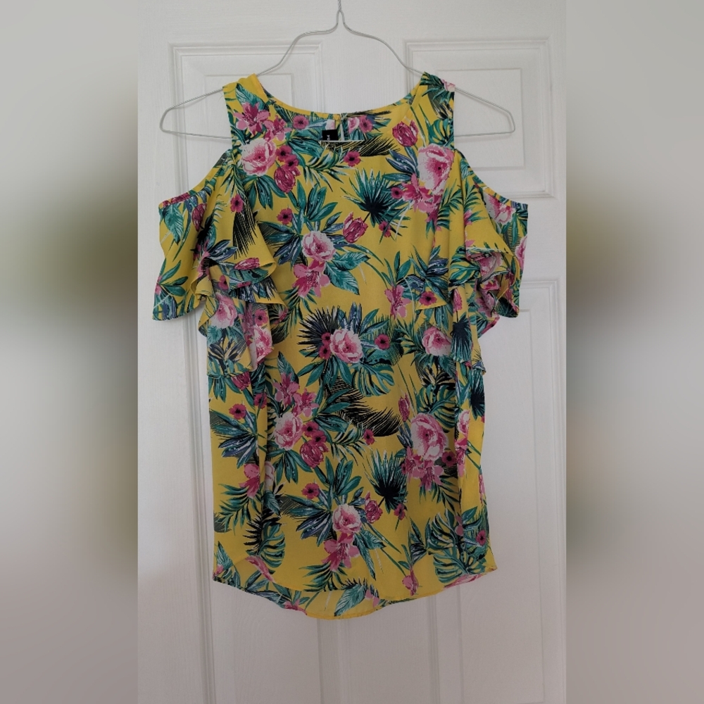 Fortune + Ivy Yellow Floral Cold Shoulder Blouse